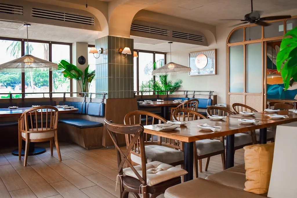 Serena Tropical Bistro_Santa Marta_slider_image_1