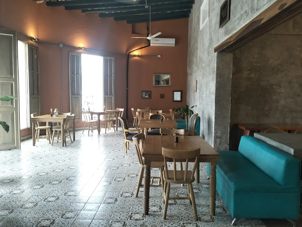 Majito Ali Lebanese & Vegetarian Cuisine_Santa Marta_slider_image_3