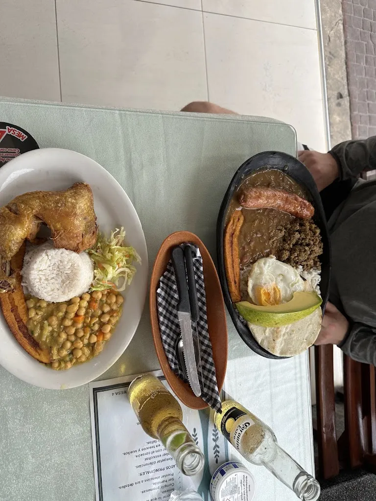 polina s_Restaurante Medellin_Santa Marta_review