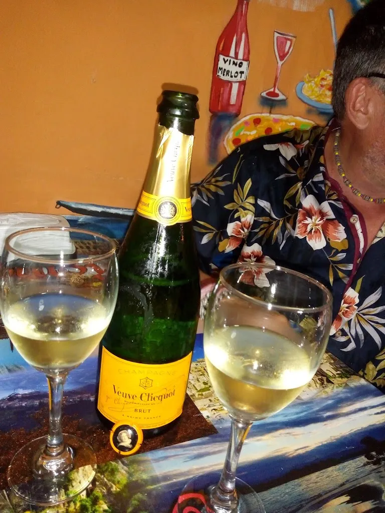 Menu_Nunzios Pizza & Pasta_Santa Marta_image_8