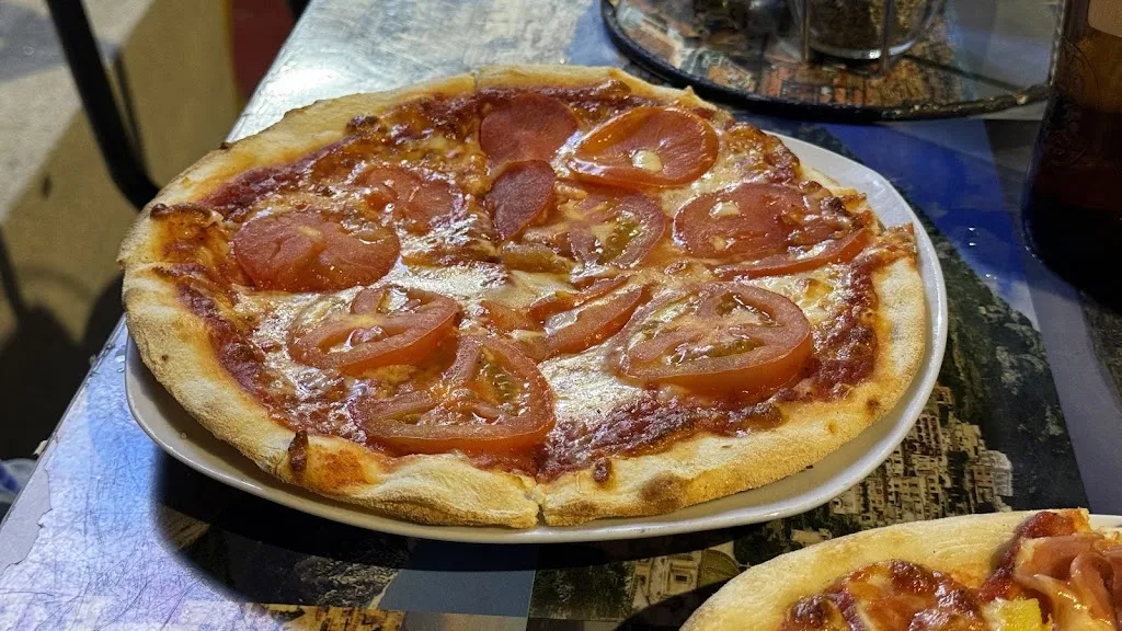 Widy Aloha_Nunzios Pizza & Pasta_Santa Marta_review