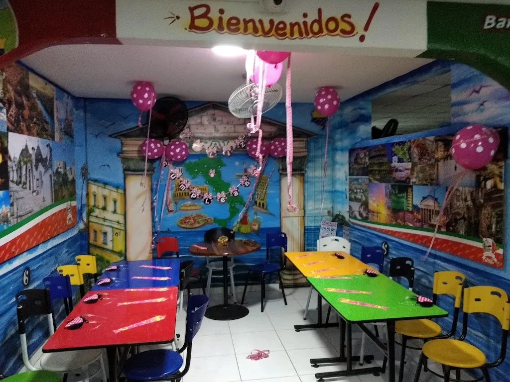 Nunzios Pizza & Pasta restaurant in Santa Marta