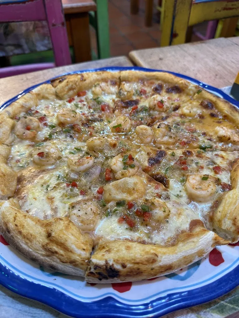 Henrik_La Casona Restaurante Pizzeria_Santa Marta_review