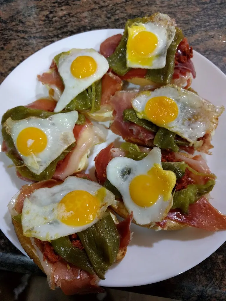 Menu_Restaurante la Parada_Valle de la Serena_immagine_2