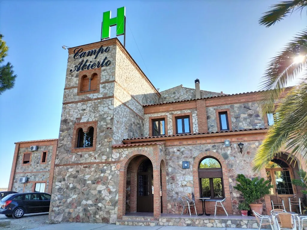 Hostal Restaurante Campo Abierto Restaurant in Valencia de las Torres