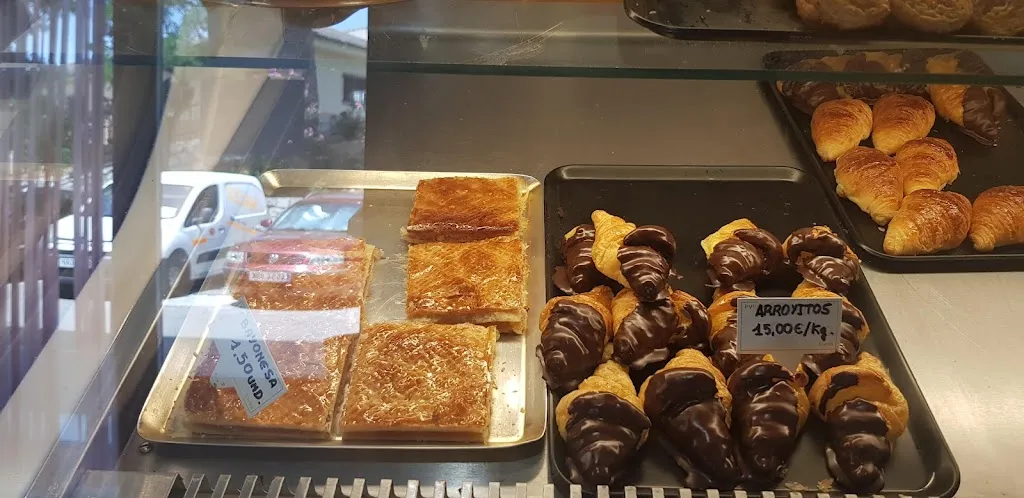 Pastelería Panadería El Arroyo_Valdetorres_slider_image_2