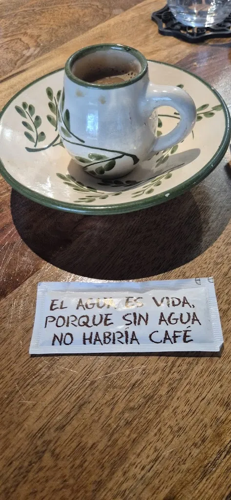 Adolfo Bracero_Macarraca_Villanueva de la Serena_recensione