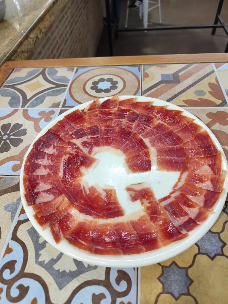 jose sanchez_Hostal El Chiringuito_Valverde de Leganés_review