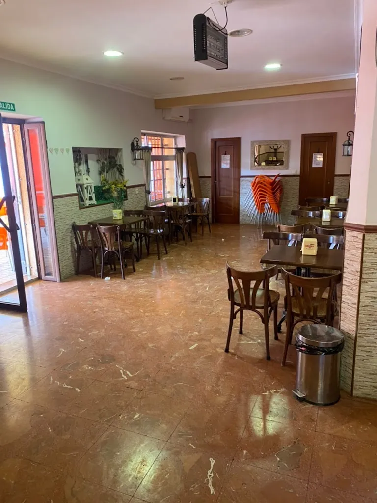 Churrería cafetería Salu restaurant in Valverde de Leganés