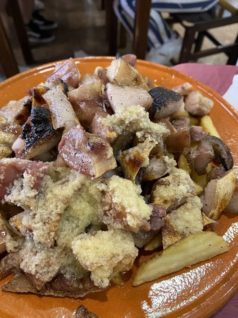 Hostal Restaurante el Chiringuito_Valverde de Leganés_slider_image_2