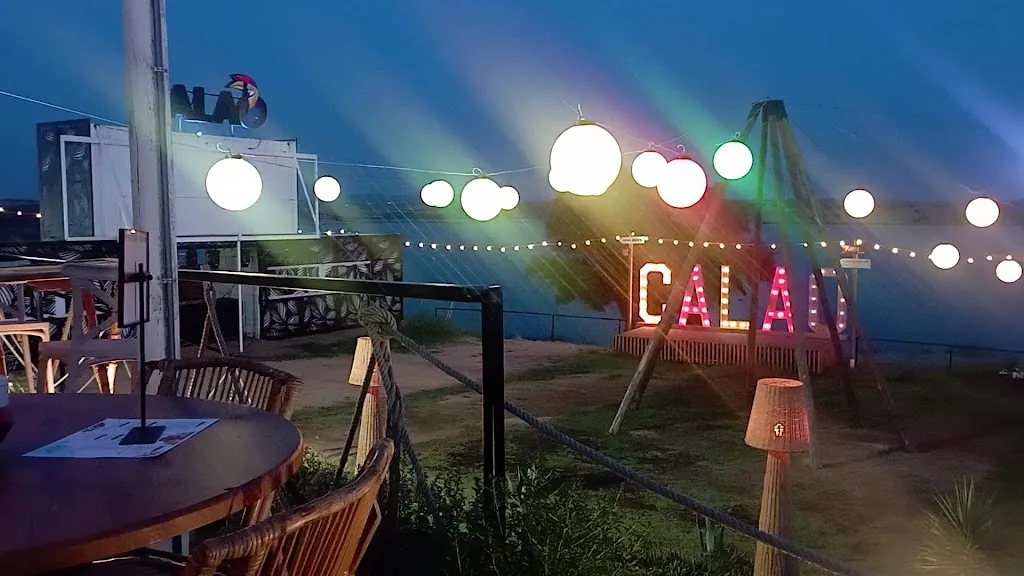 Jose antonio Calle Flores_Calao lake lounge_Villalba de los Barros_review