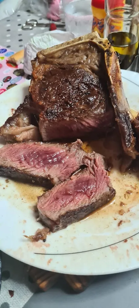 Bar Círculo la Unión restaurant in Villalba de los Barros