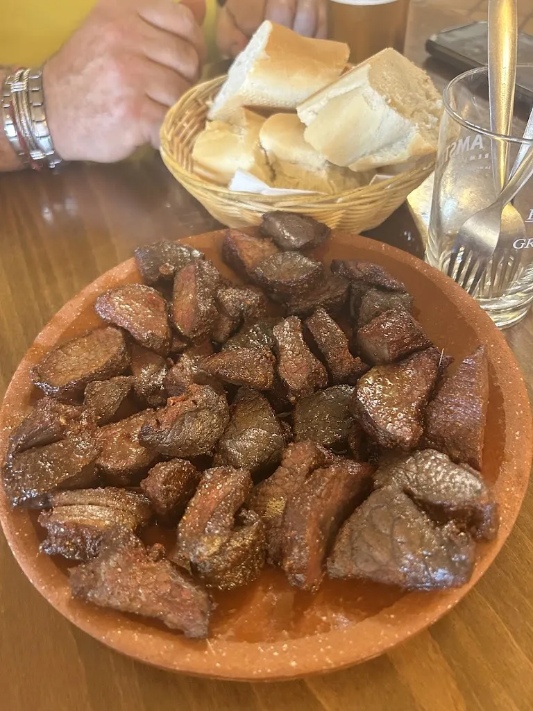 Manuela Rodríguez Cabrilla_Bar El Andaluz_Villarta de los Montes_recensione