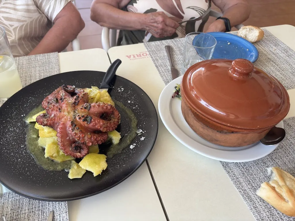 Sergio Fernández Rodríguez_Mirador Bar La Piscina_Villar del Rey_review