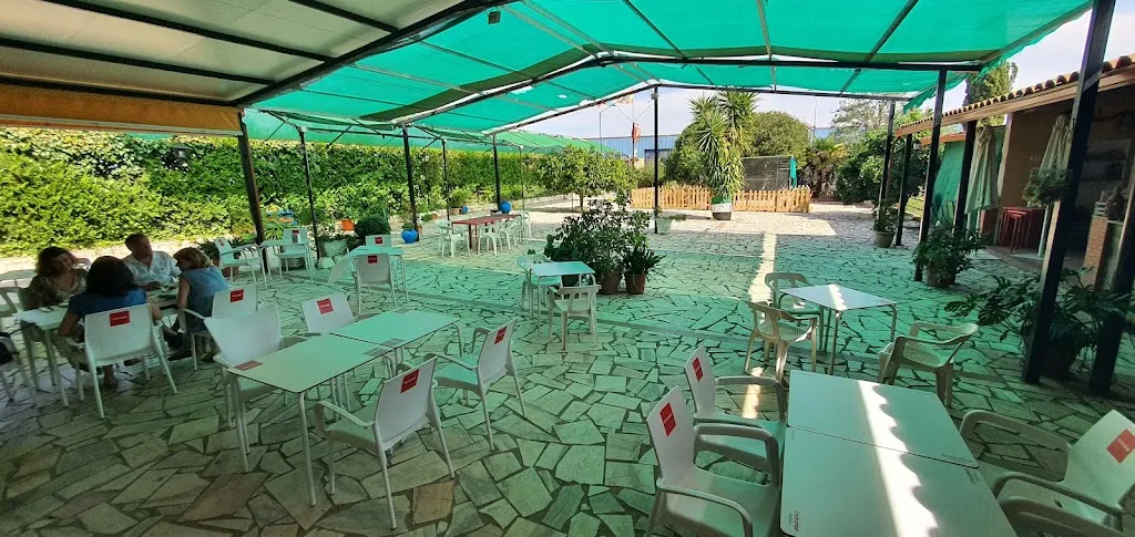 Bar Restaurante JACARANDA_Villanueva del Fresno_slider_image_3