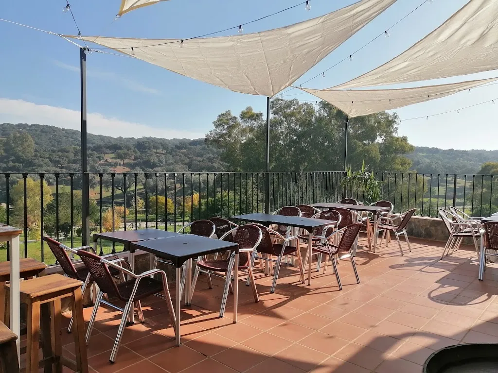 Cafetería Restaurante El Albergue ristorante a Zahinos