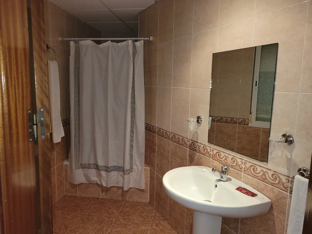 Hostal La Perla_Zalamea de la Serena_slider_image_2