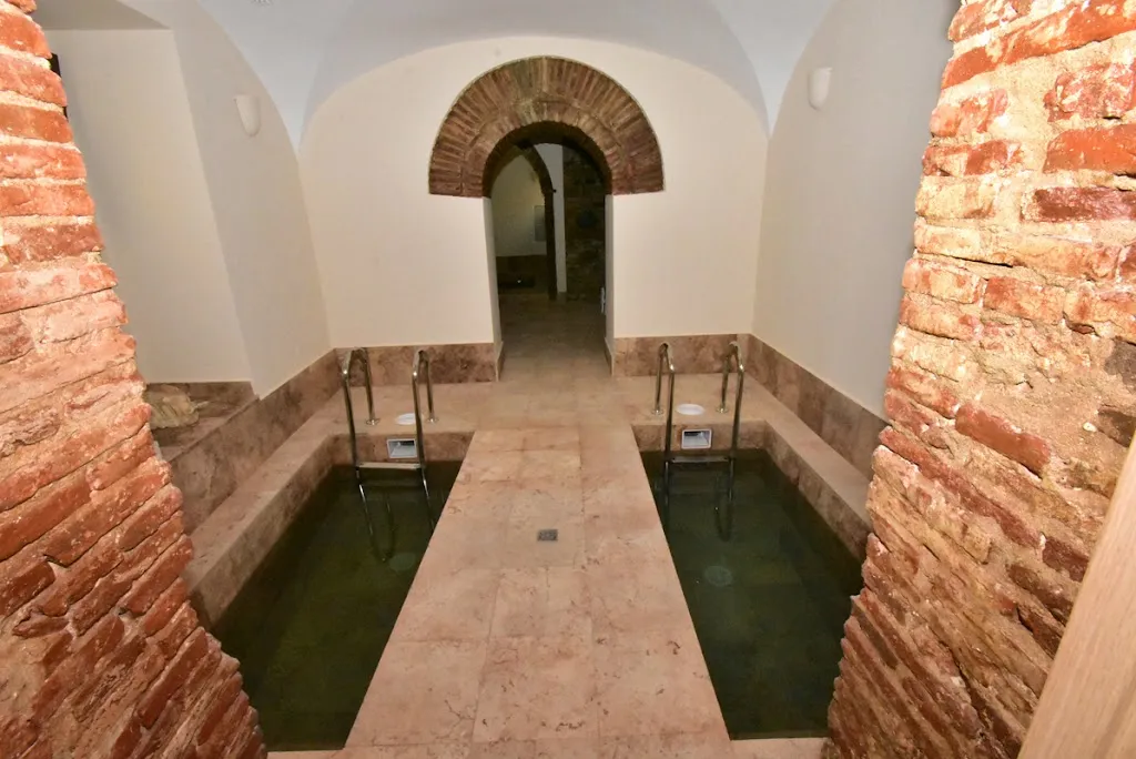 Aquaforum restaurant in Zarza-Capilla