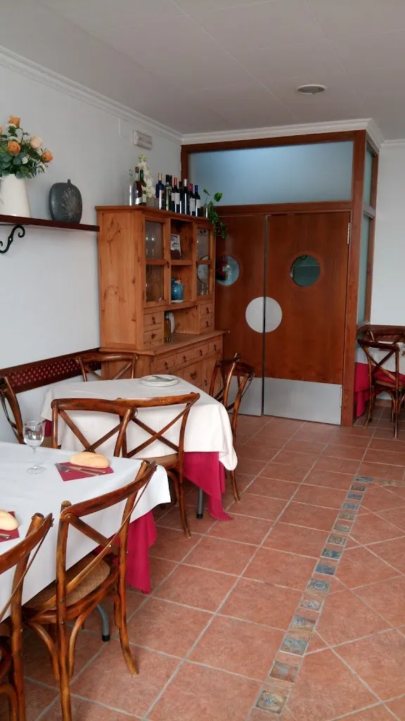 Moises Antequera_Restaurante Café Bar Centro_Zarza-Capilla_review