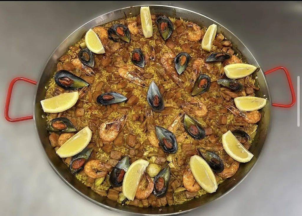 Restaurante Café Bar Centro_Zarza-Capilla_slider_image_2