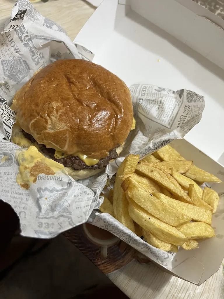 Menu_Hamburguesería Punto Caliente_Zarza-Capilla_image_4