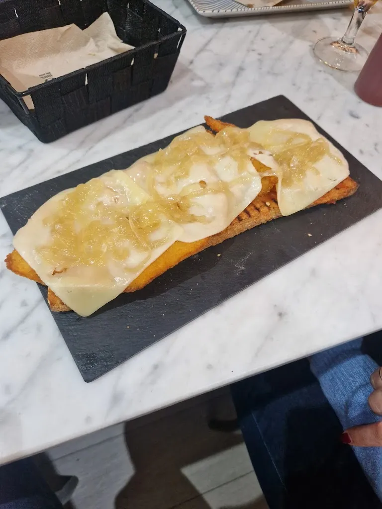 Fendy_Bar La Plaça | Ca La Pepita_Aiguafreda_review