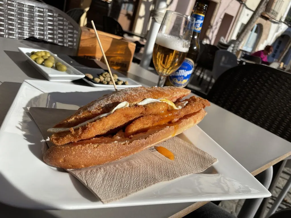 Bar La Plaça | Ca La Pepita_Aiguafreda_slider_image_3