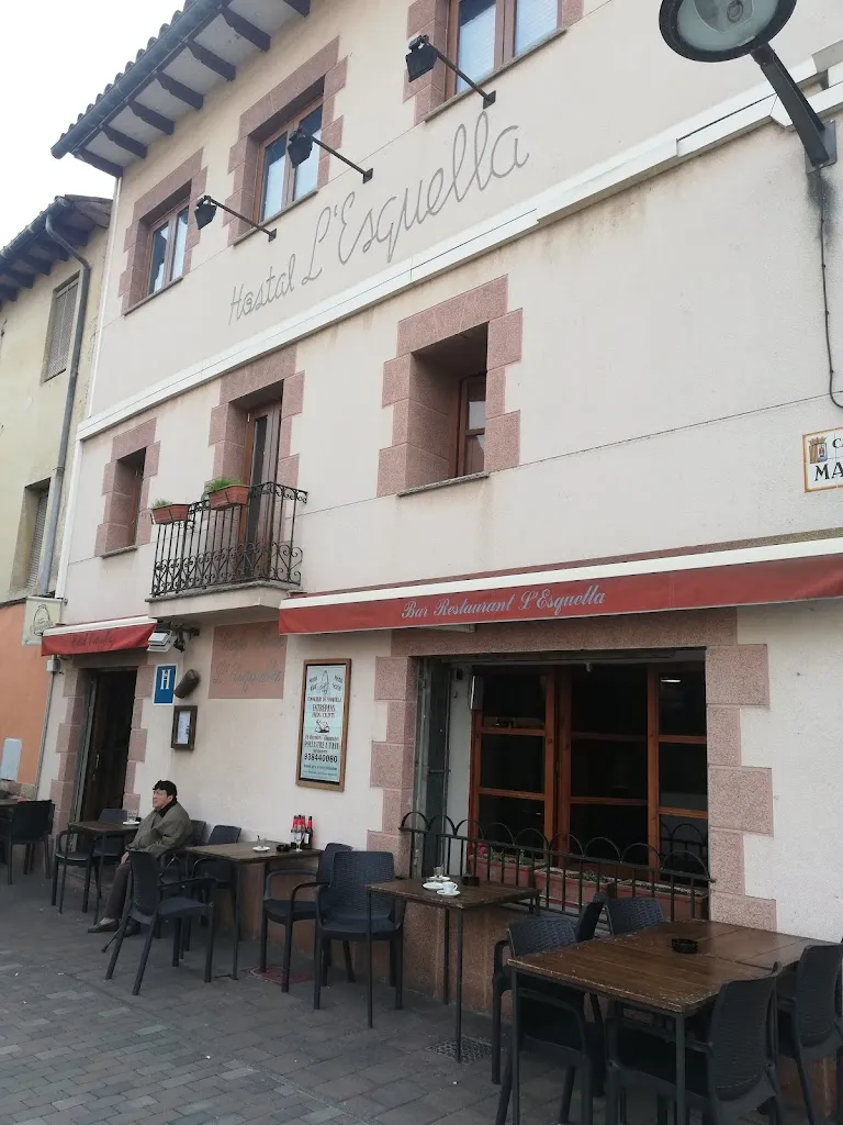Hostal l'Esquella ristorante a Aiguafreda