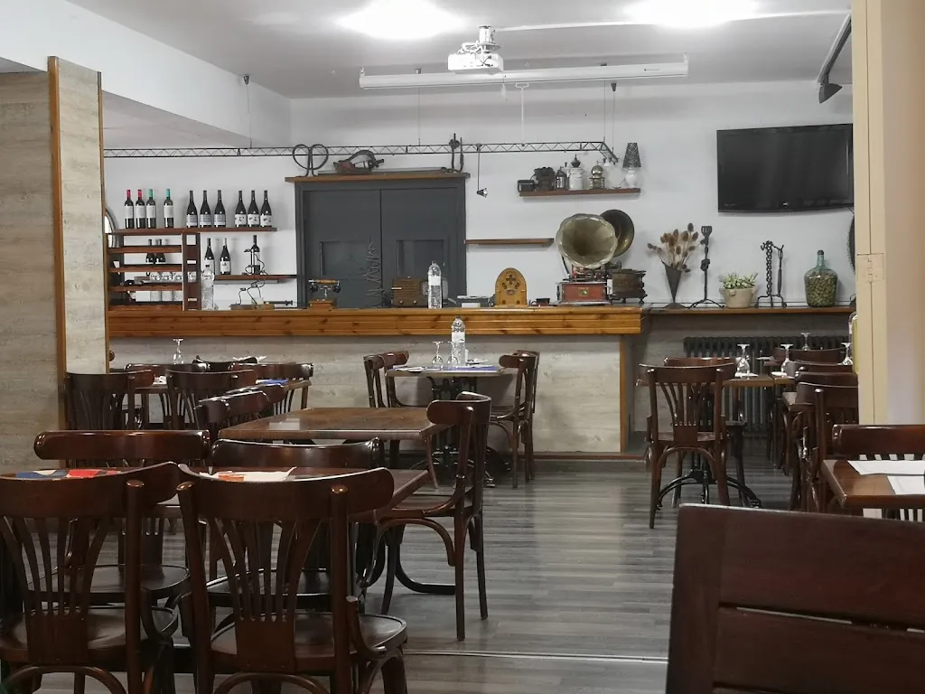 Hostal l'Esquella_Aiguafreda_slider_image_3