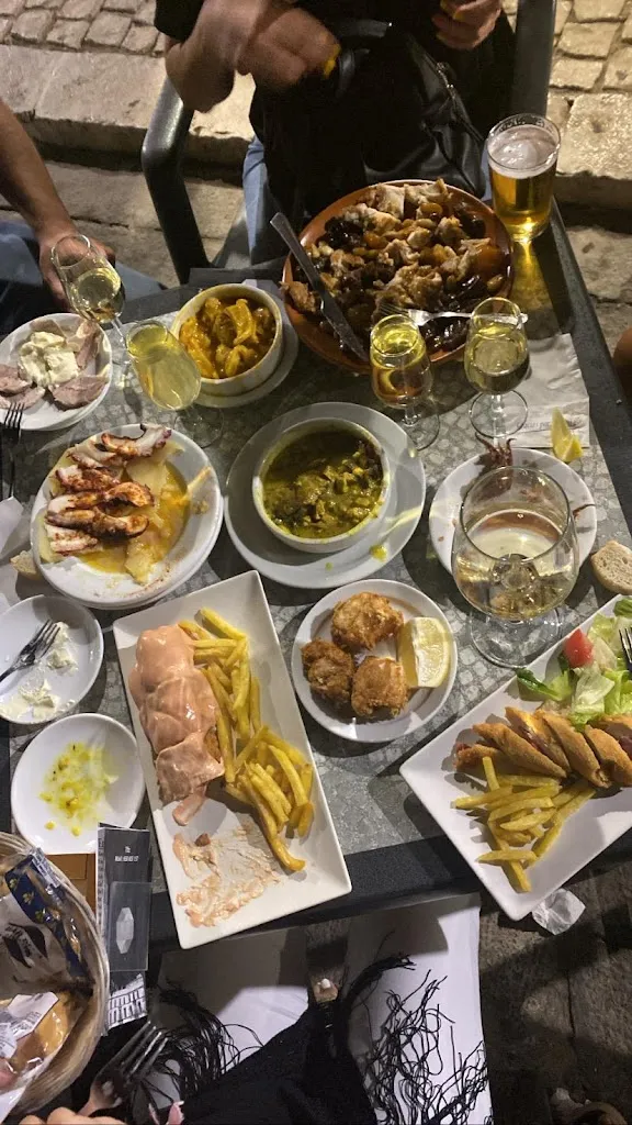 Carmen Pulido_Bar Plaza - Casa Raimundo_Aguilar de Segarra_review