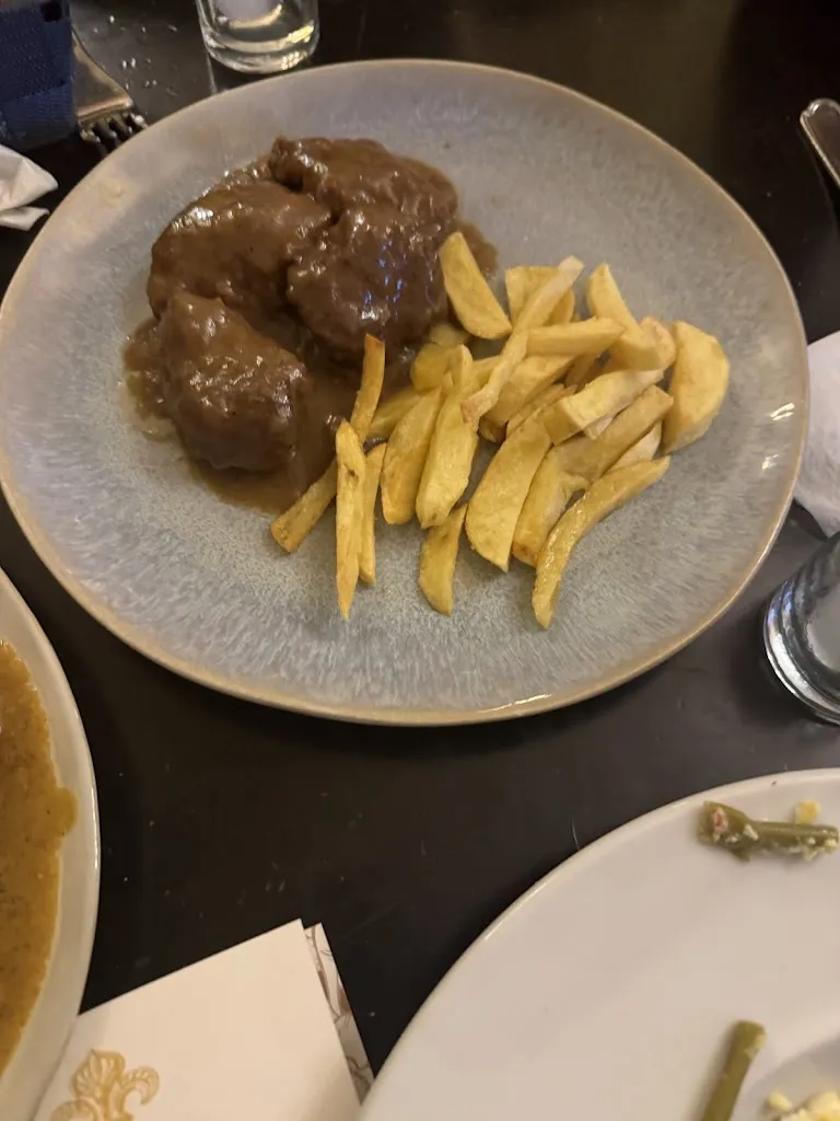 Bar Plaza - Casa Raimundo_Aguilar de Segarra_slider_image_2