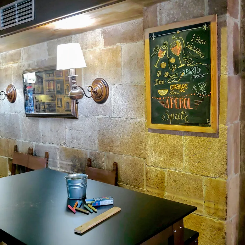 VII Linajes restaurant in Aguilar de Segarra