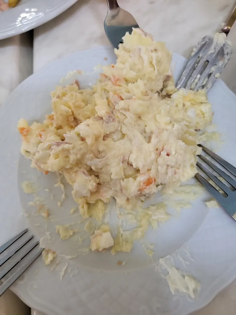 Cristina Araque Cabrera_Gran Bar_Aguilar de Segarra_review