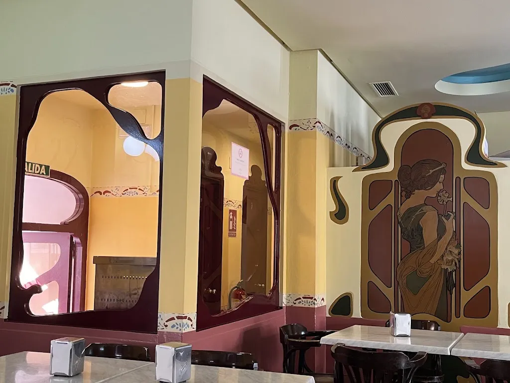 Gran Bar restaurant in Aguilar de Segarra