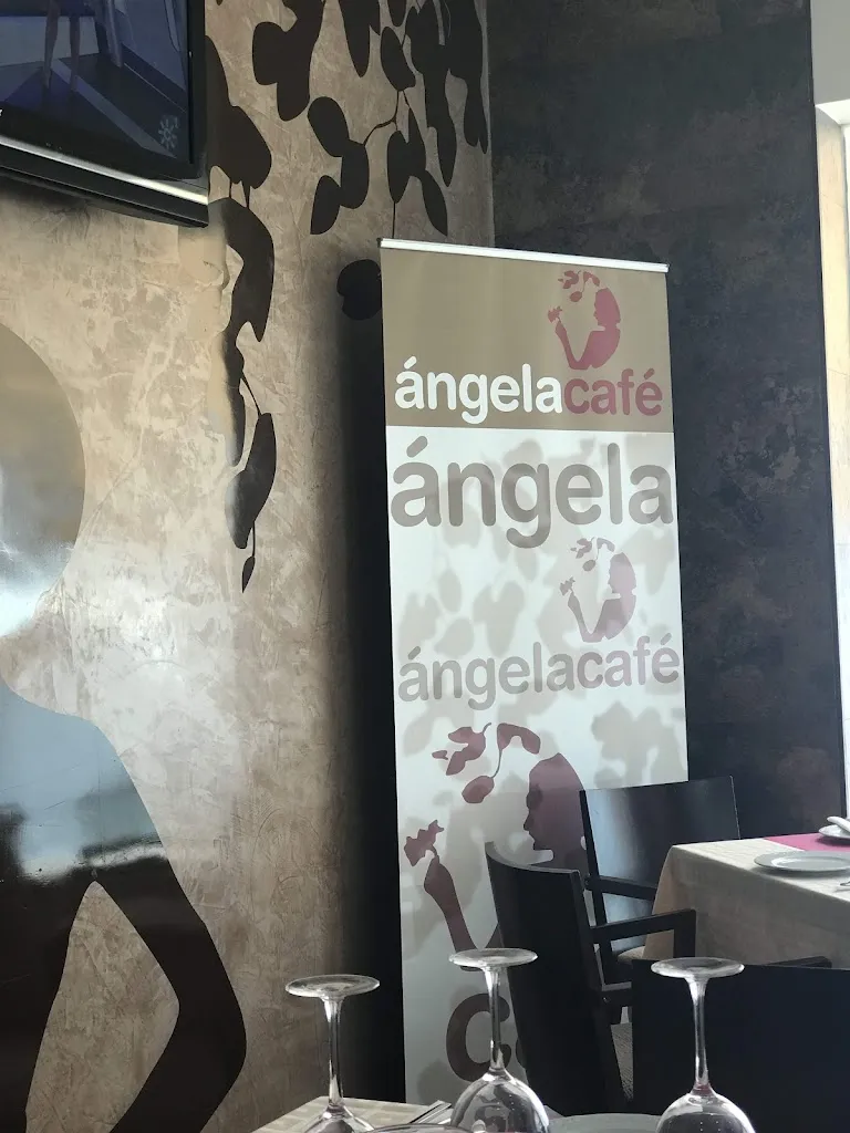 María - losblogsdemaria -_Angela Cafe_Aguilar de Segarra_review