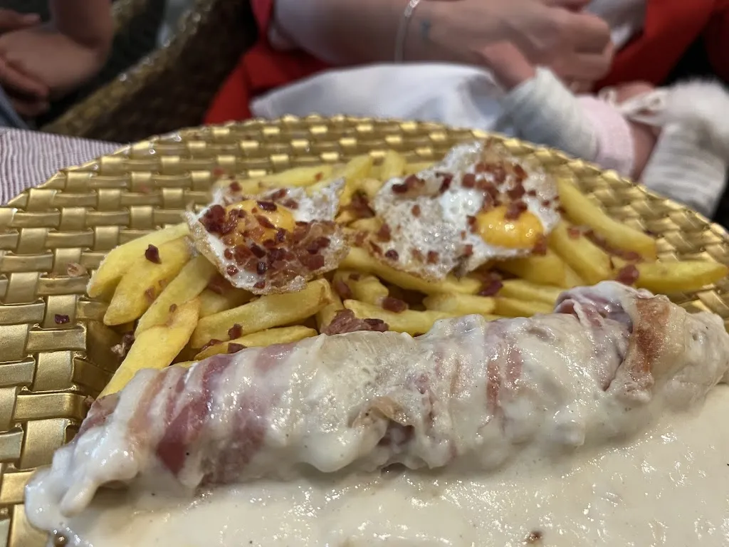 Angela Cafe_Aguilar de Segarra_slider_image_3