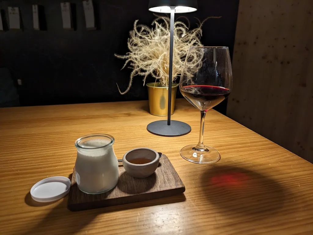 Ianov Petrisor Moroca_Tapas Bar El Perro de San Roque_Aguilar de Segarra_review