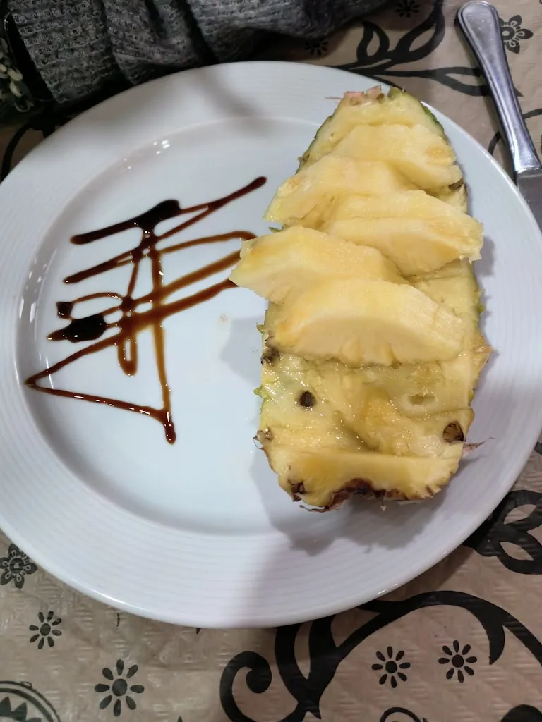 Victor Ezequiel Tobajas Magallon _RESTAURANTE SALONES DE BODA VILLAFRANCA DE LOS BARROS LOS ARCOS_Villafranca de los Barros_review