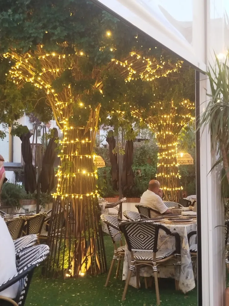 M.Esther Santiago Núñez_Albor D'Eyre_Villafranca de los Barros_review