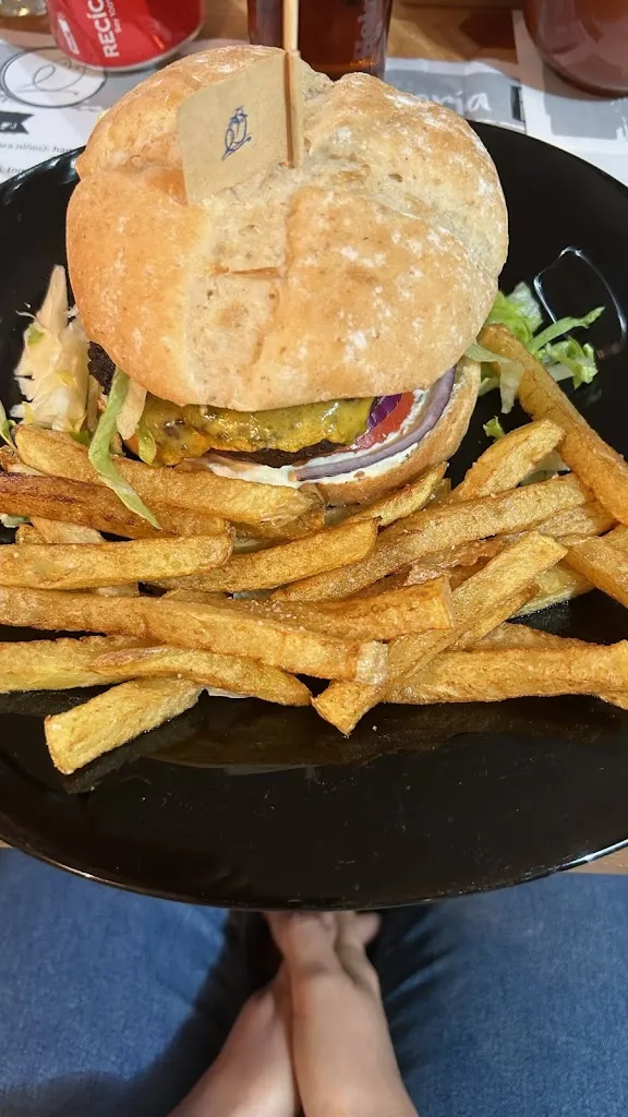 inma RMM_Burger El BÚHO_Villafranca de los Barros_review