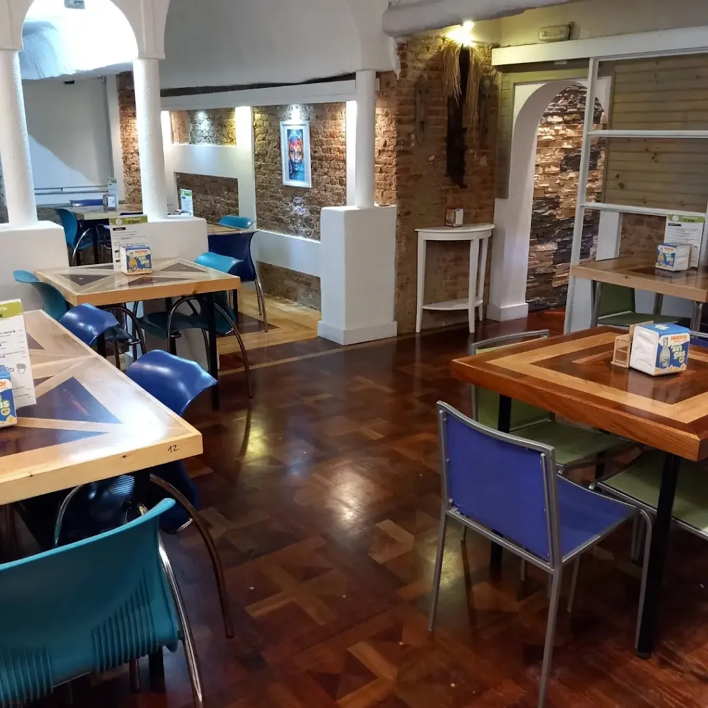 Burger El BÚHO_Villafranca de los Barros_slider_image_3