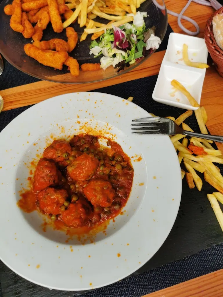 Frankie Averna_Casa Gallega_Abrera_review