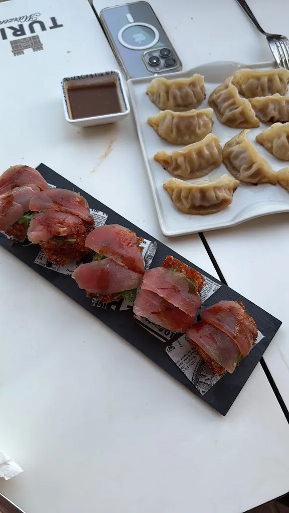 Pilar villalon_Tapasia Restobar_Abrera_recensione