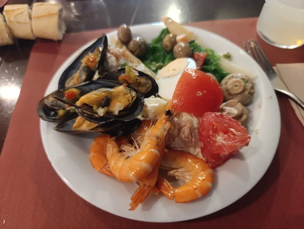 Andres Vol_Bufet La Petita Formiga _Abrera_review