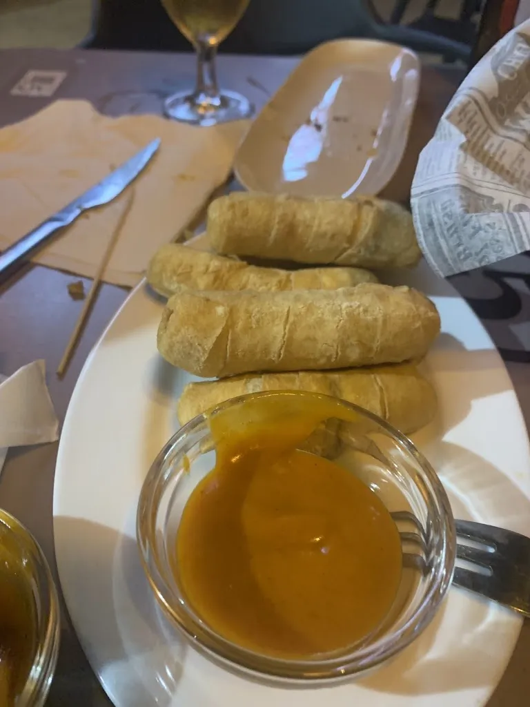 Rafael Gonzalez_La Factoría coffee & bistro_Abrera_review