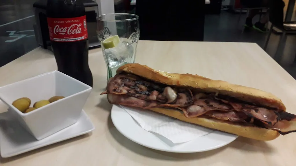 Menu_Cafeteria-Restaurant HAM_Abrera_image_2