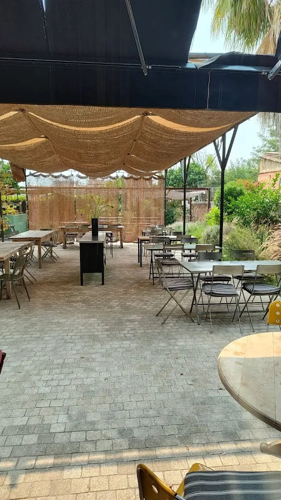 Restaurant Lăl_Abrera_slider_image_3