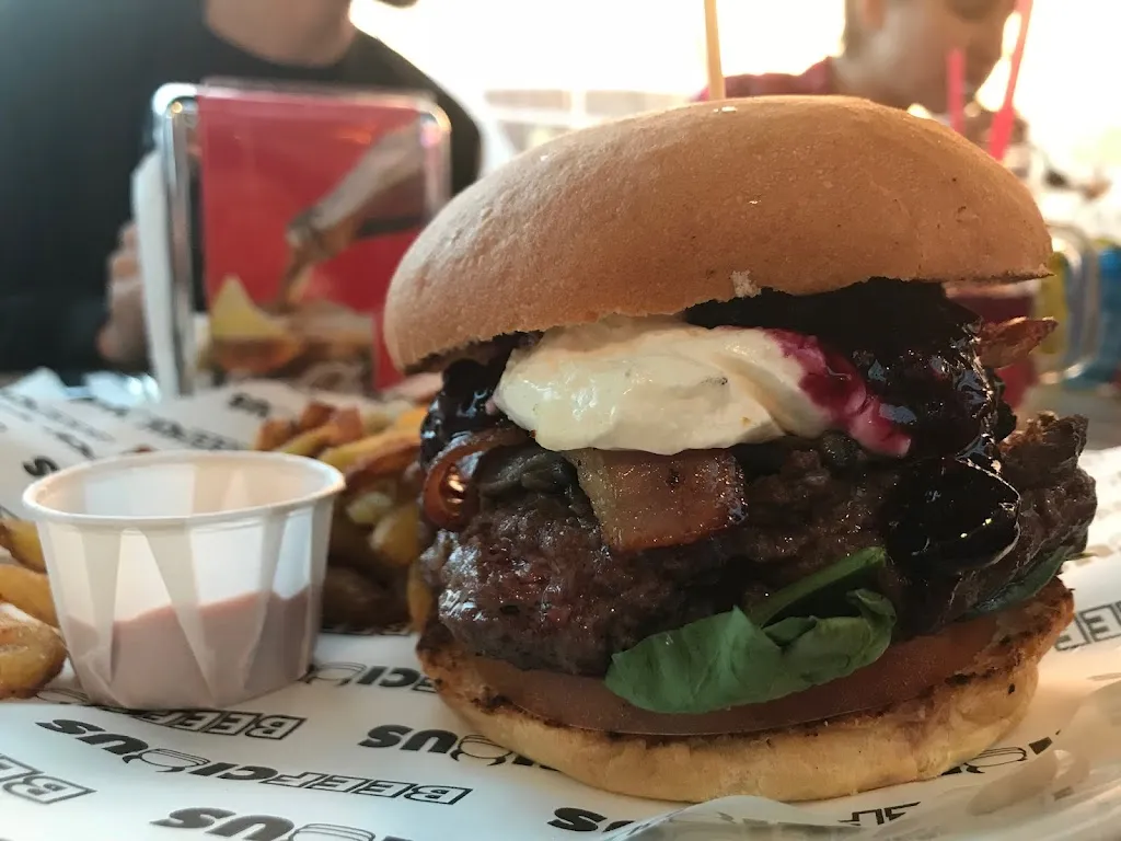 Anna Politova_Beefcious S.L_Melide_recensione