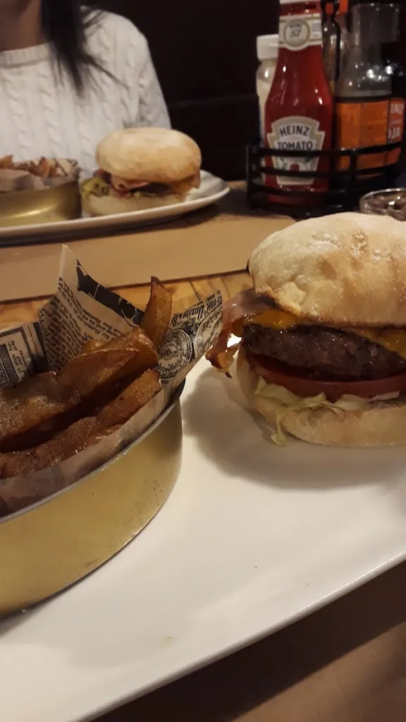 Menu_Restaurant Café Vintage Burger & Brasa_Arenys de Mar_image_8