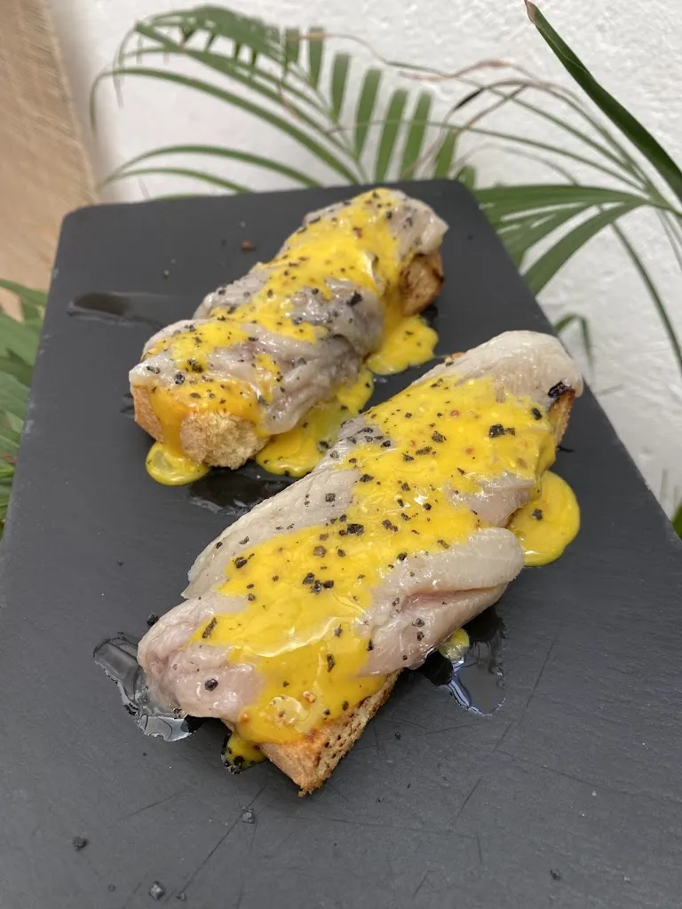 Delirio Gastrobar_Arenys de Mar_slider_image_3